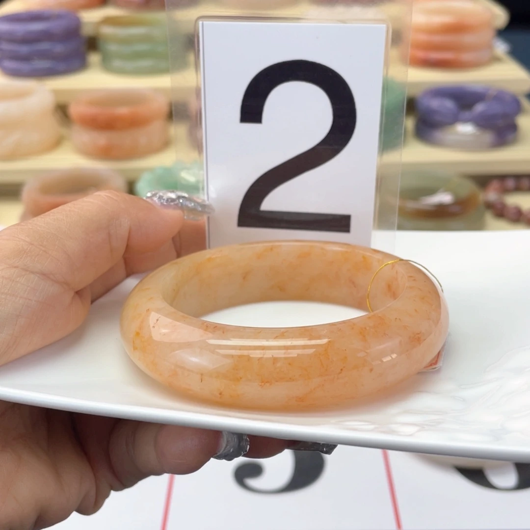 石英质玉未镶嵌手镯