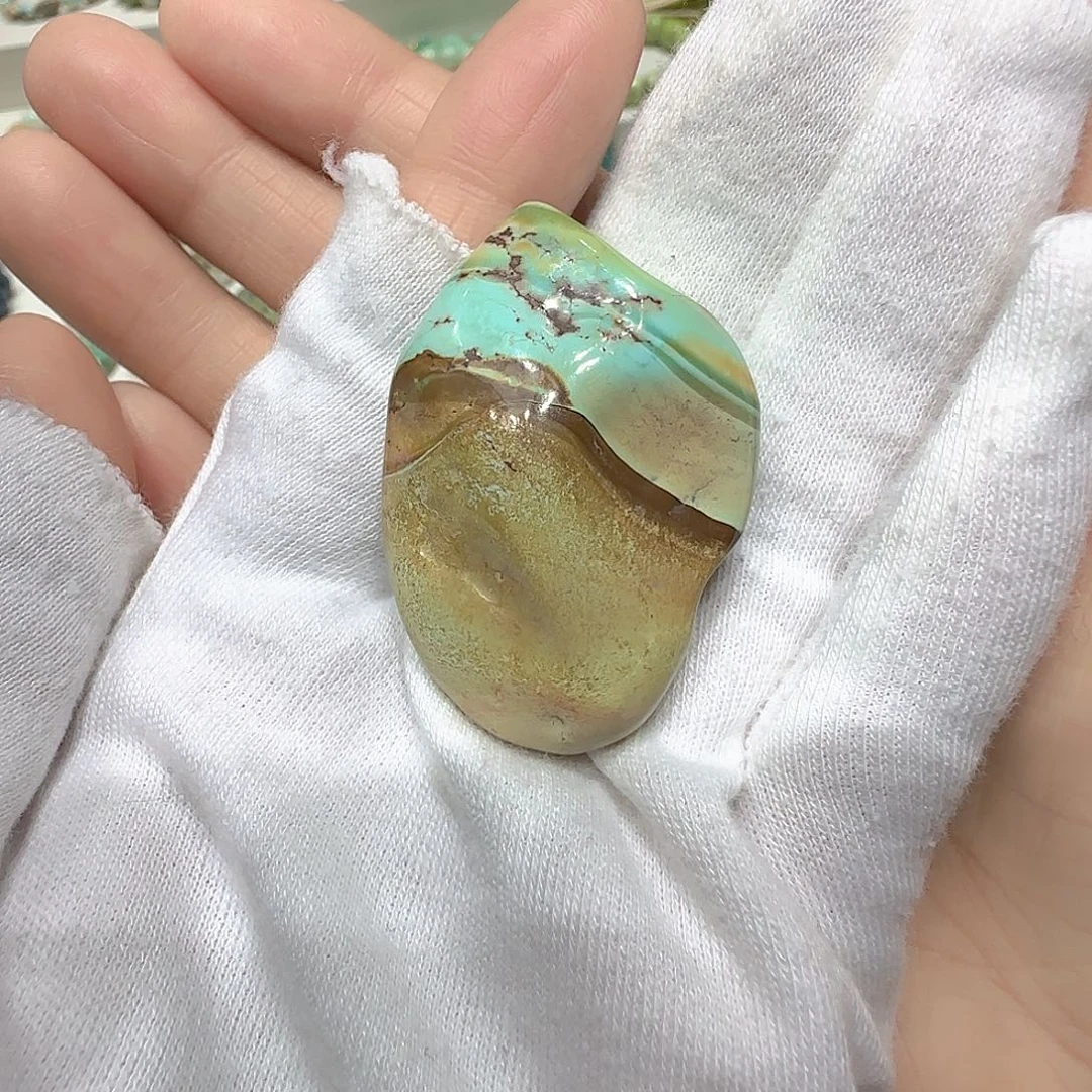 绿松石未镶嵌原矿绿松石