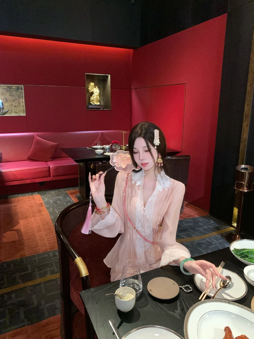 【雅乔定制】杨妃香梦 高级天丝贡缎粉色蕾丝花边衬衣DYTH-25063905