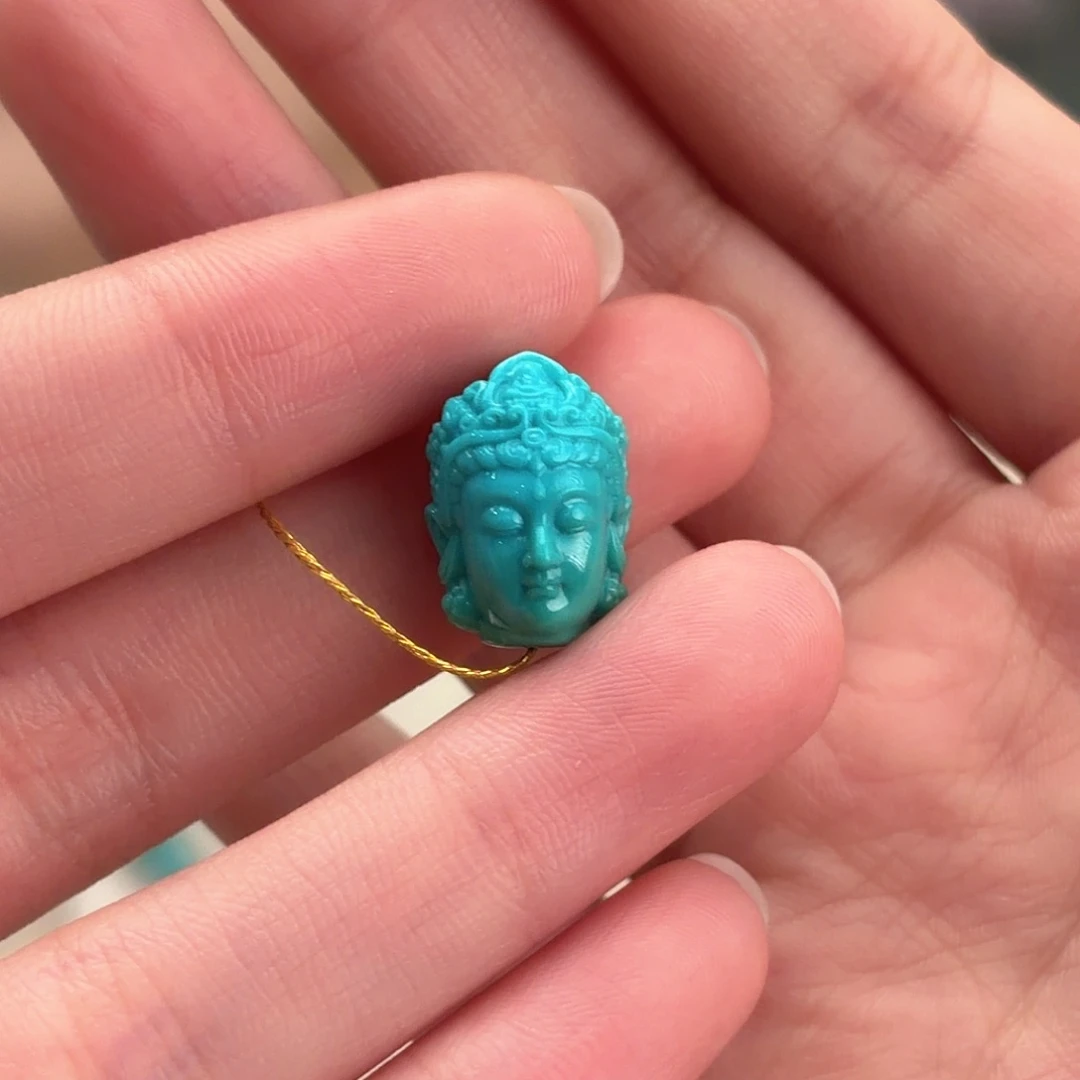 绿松石未镶嵌颈饰