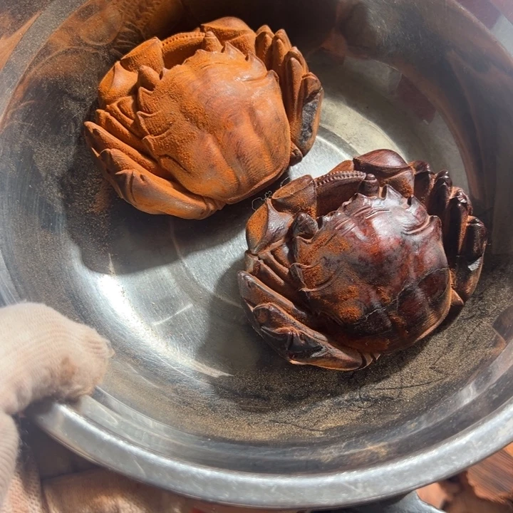 晏***非洲紫檀（红花梨）紫檀瑕疵螃蟹