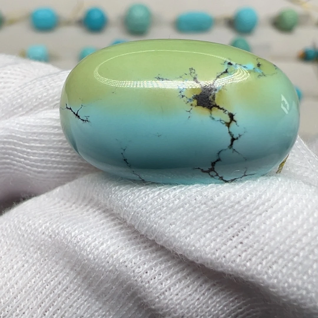 绿松石配饰未镶嵌