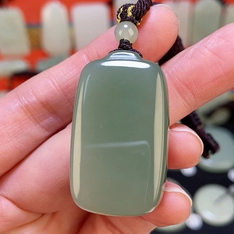 【闪购商品】颈饰未镶嵌和田玉