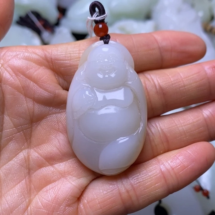 和田玉未镶嵌把件