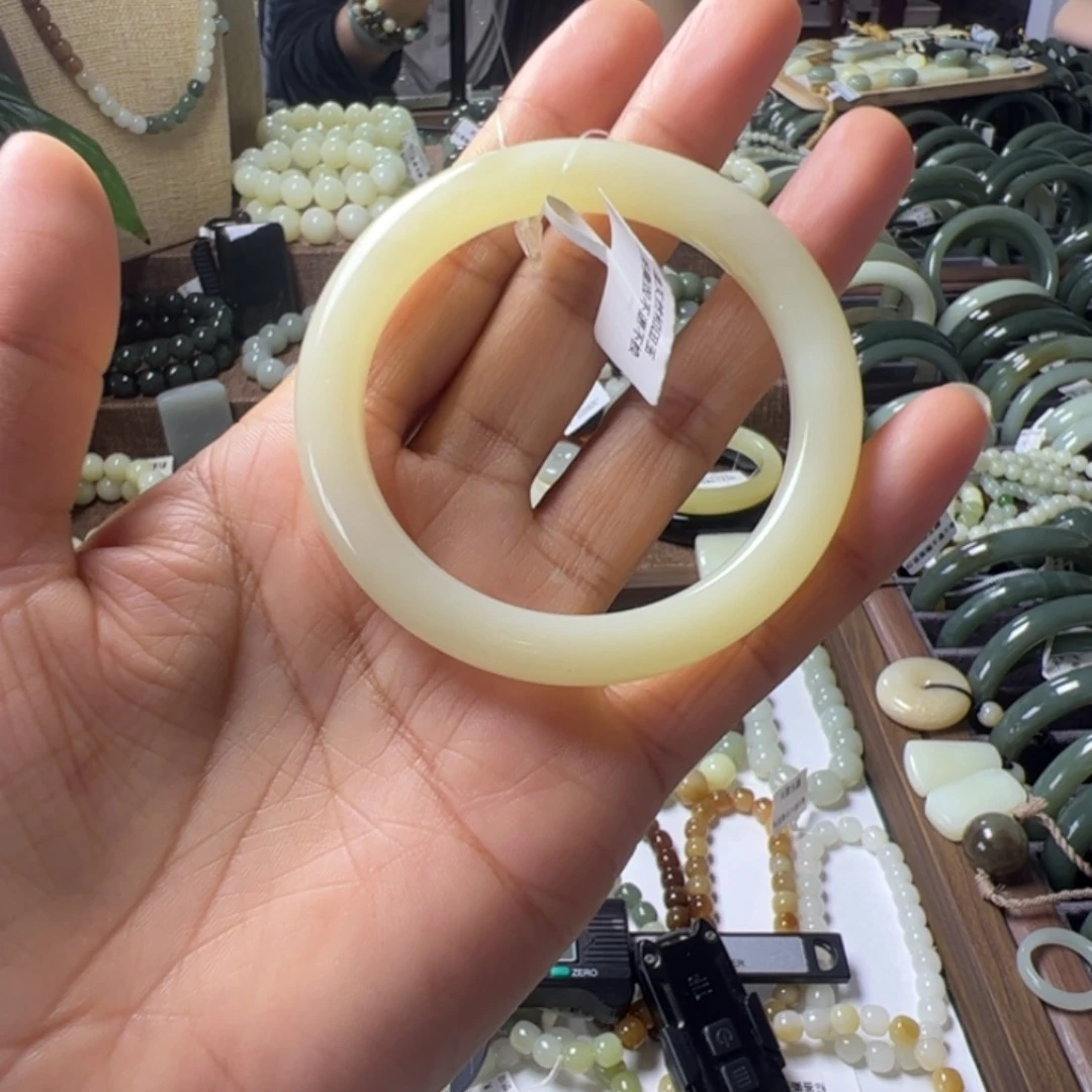 一***味手链未镶嵌和田玉