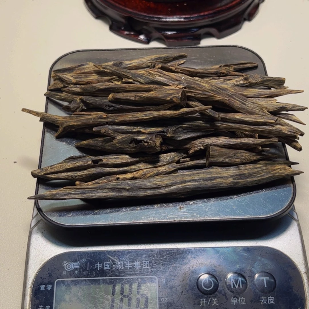 沉香木手把件牛****心沉香虫漏香