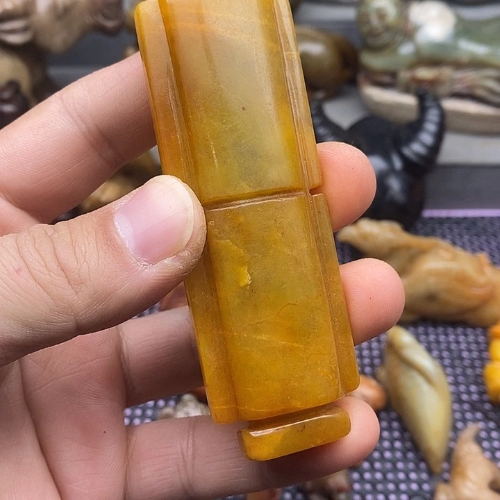 未镶嵌蛇纹石玉颈饰