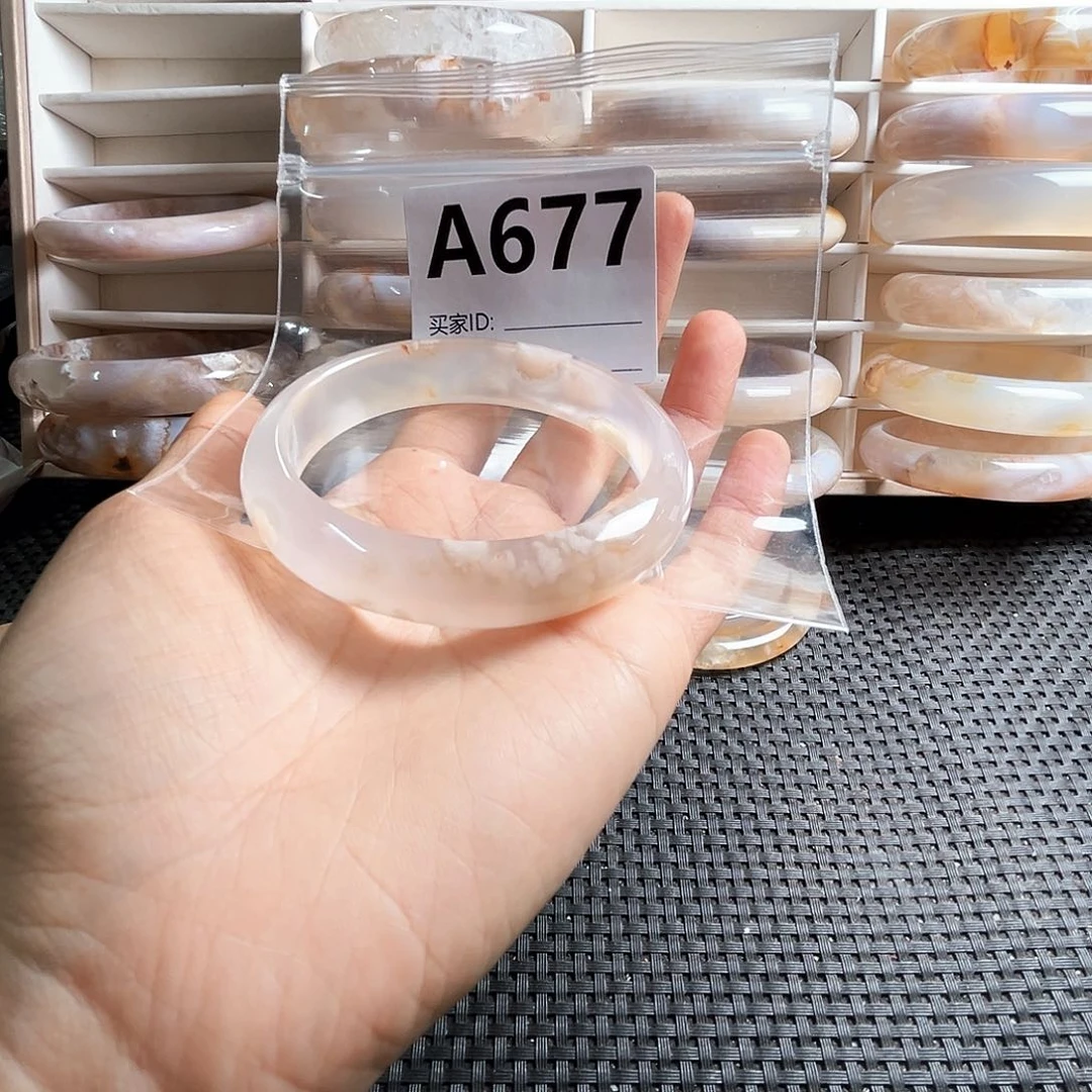 玛瑙/玉髓手镯合金?****?