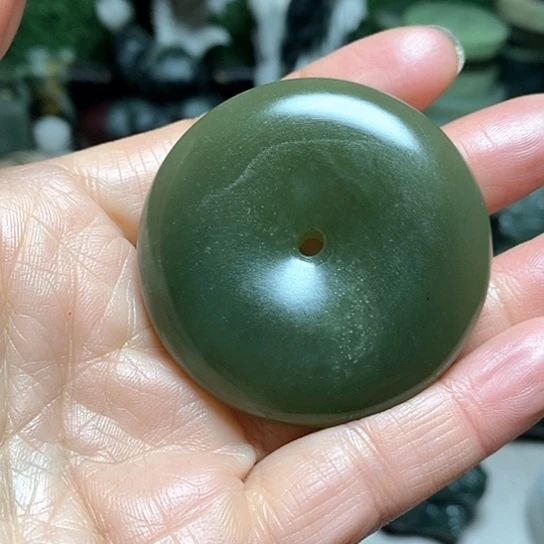 未镶嵌和田玉（糖玉）珠宝半成品