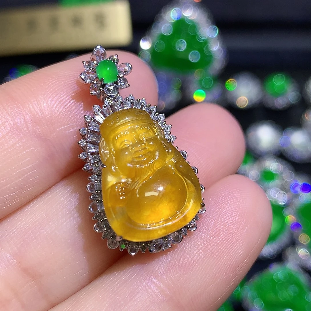 翡翠18K金镶嵌颈饰高冰黄翡财神