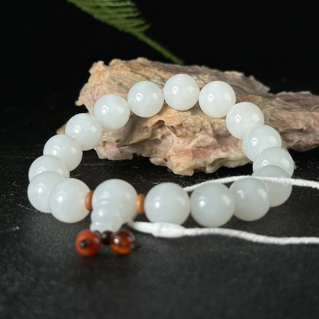 CZ32040219*【上海兰馨】20世纪和田玉手串