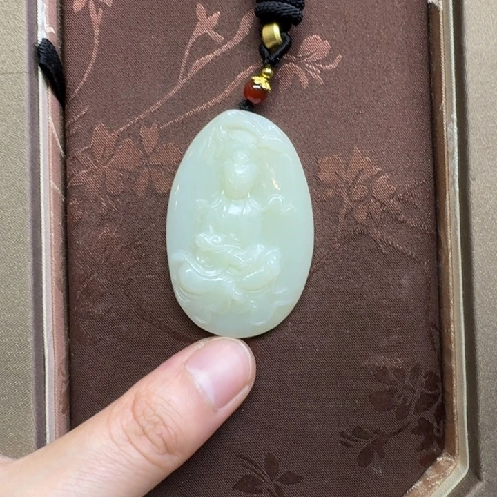 和田玉（糖玉）未镶嵌颈饰