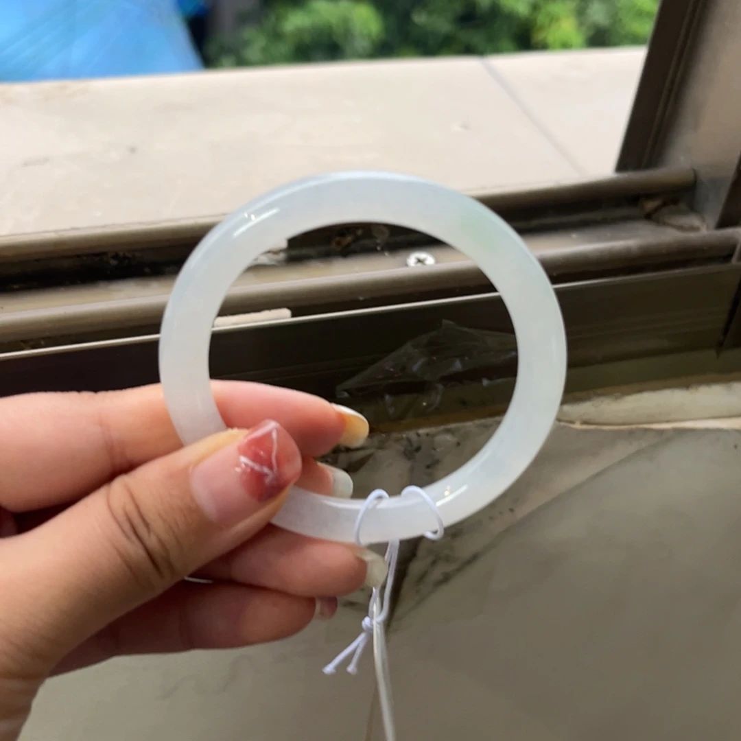 未镶嵌手镯翡翠手镯
