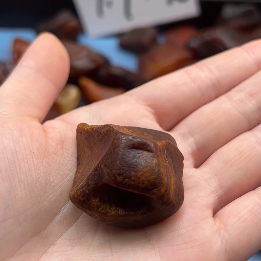 定制琥珀未镶嵌蜜蜡定制