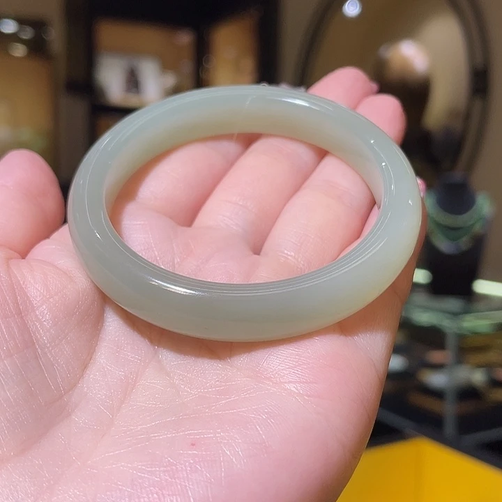 未镶嵌手镯和田玉55#47.38g