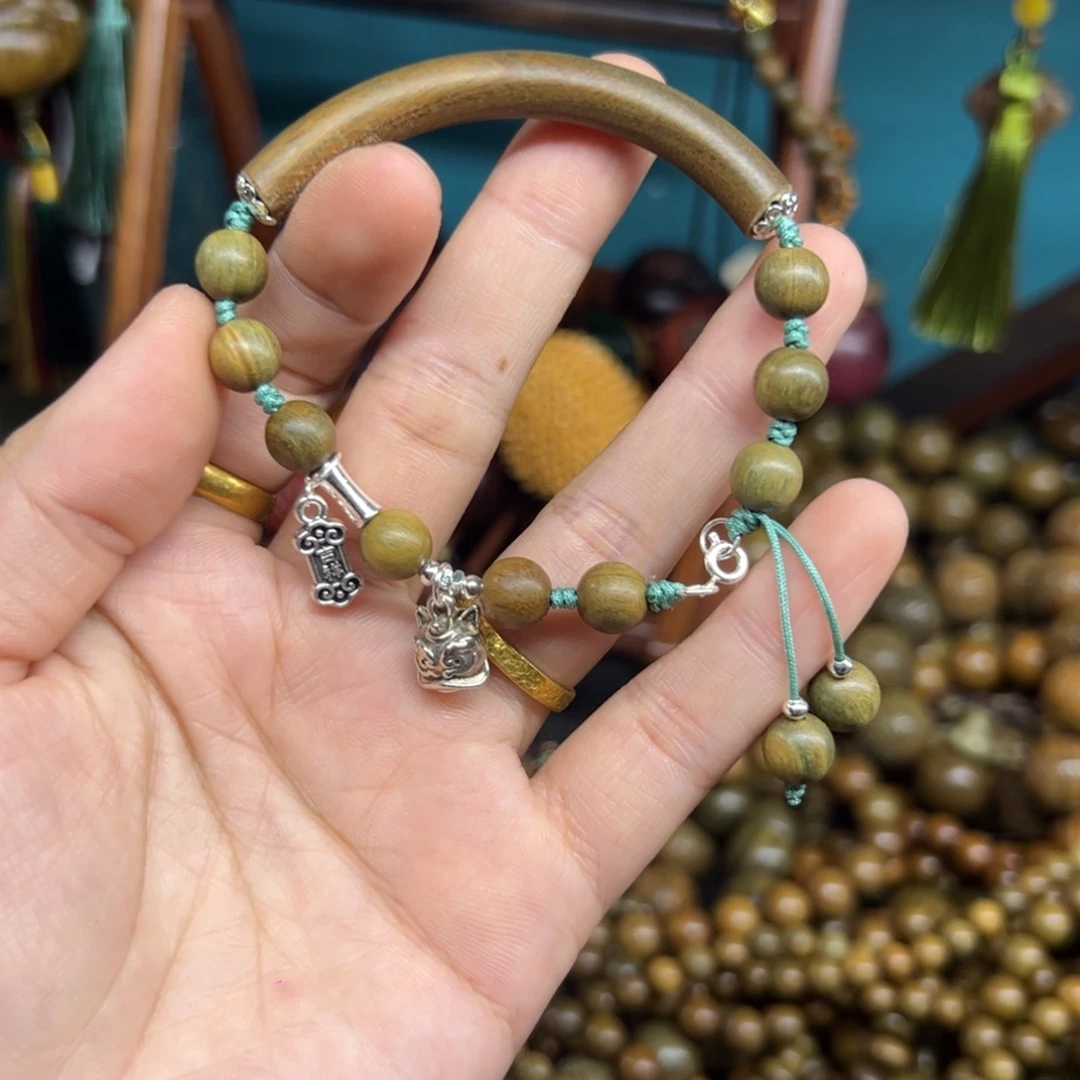 无事牌维腊木（绿檀）