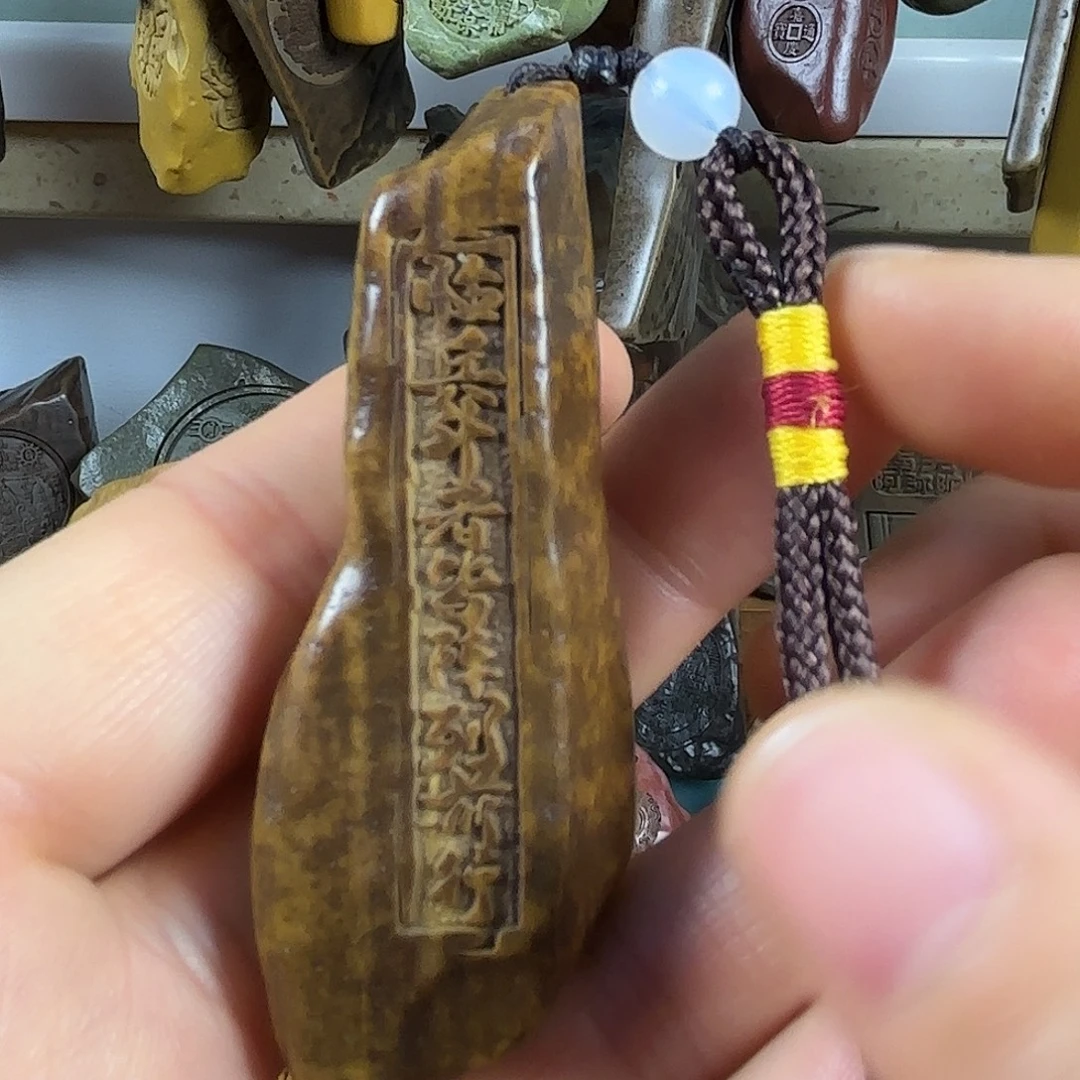 新疆戈壁石原石雕刻