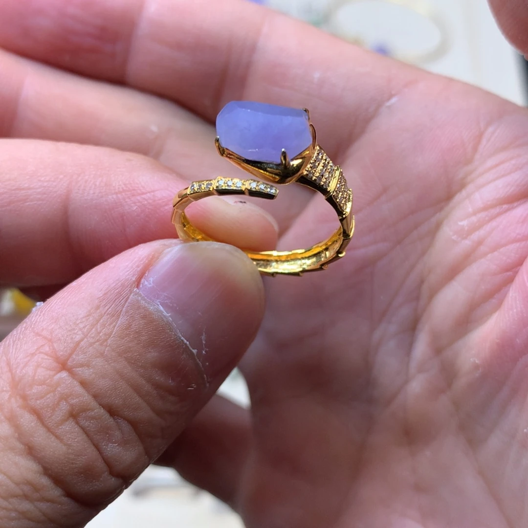 翡翠颈饰18K金镶嵌天然A货翡翠