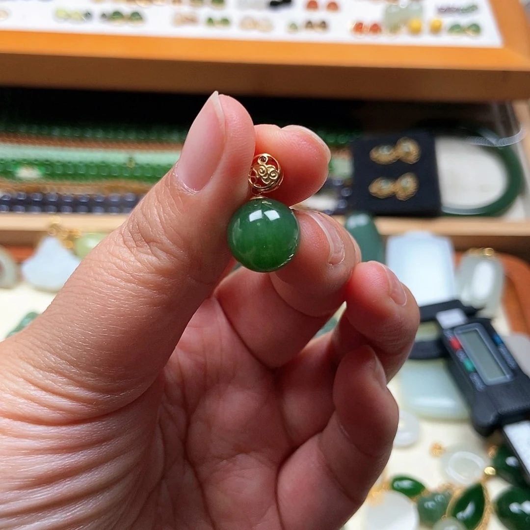 和田玉18K金镶嵌吊坠(不含链)