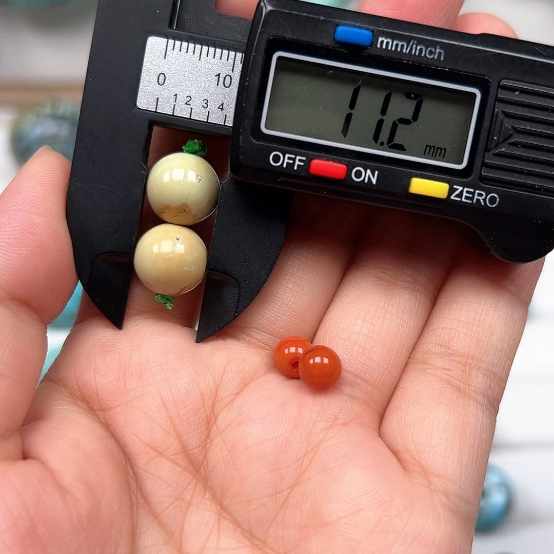 南红玛瑙未镶嵌珠宝奇石
