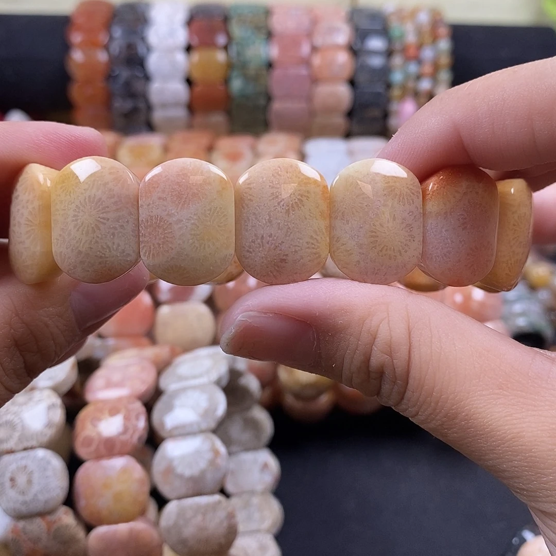 硅化珊瑚（珊瑚玉）未镶嵌手牌上新 冰透 沙沙料 4