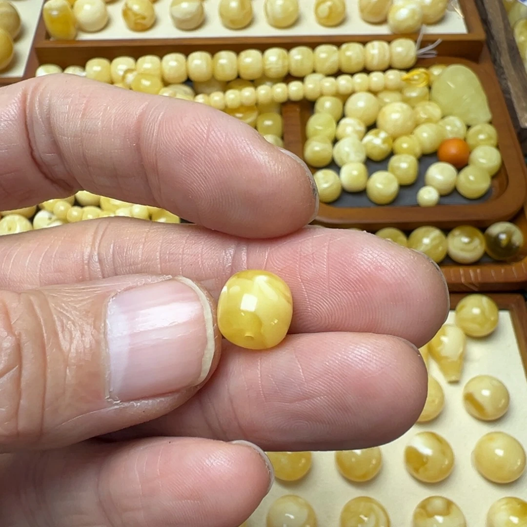 大***震蜜蜡未镶嵌裸石琥珀蜜蜡