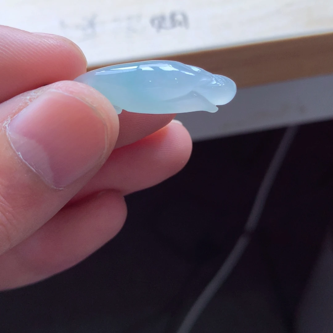 翡翠颈饰18K金镶嵌吊坠