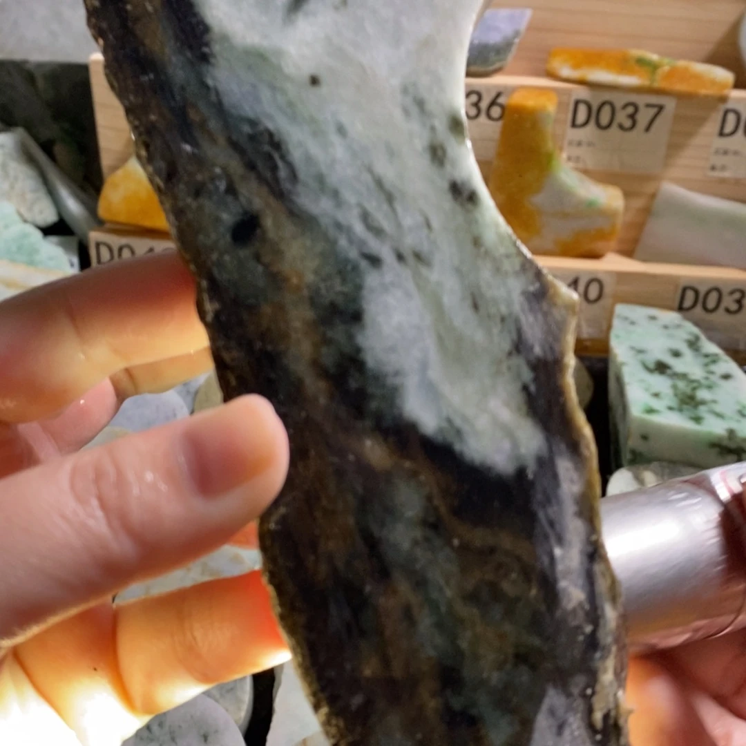 颈饰未镶嵌翡翠天然翡翠