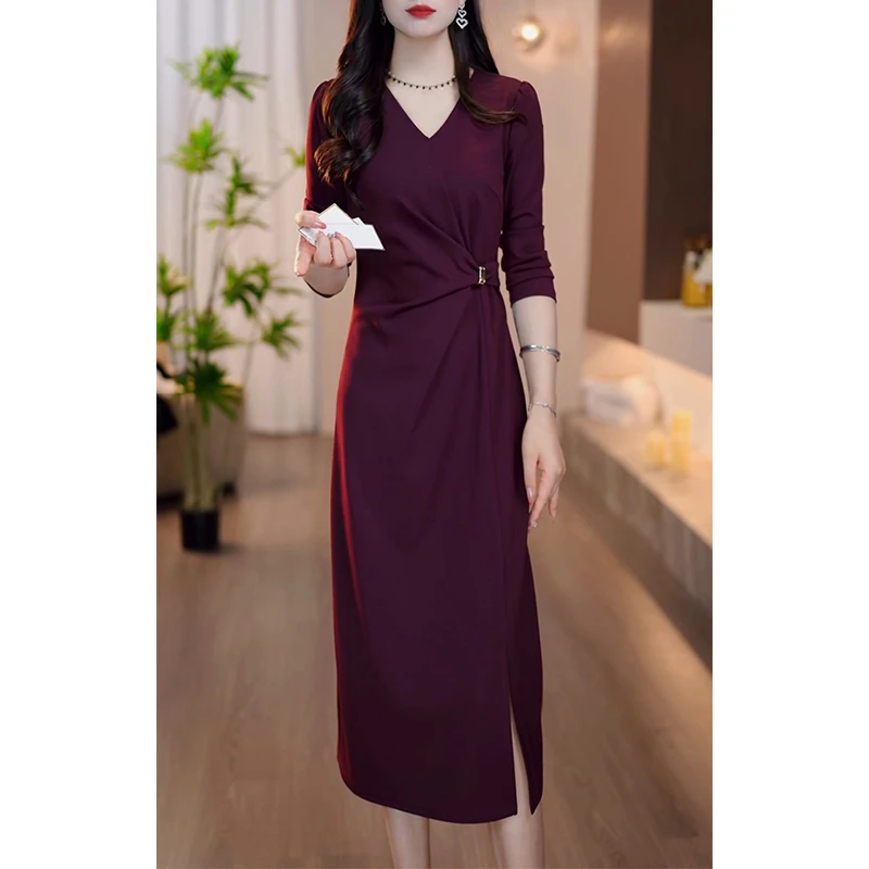 轻奢高级感V领九分袖连衣裙女2025春秋新款妈妈气质婚宴礼服裙子