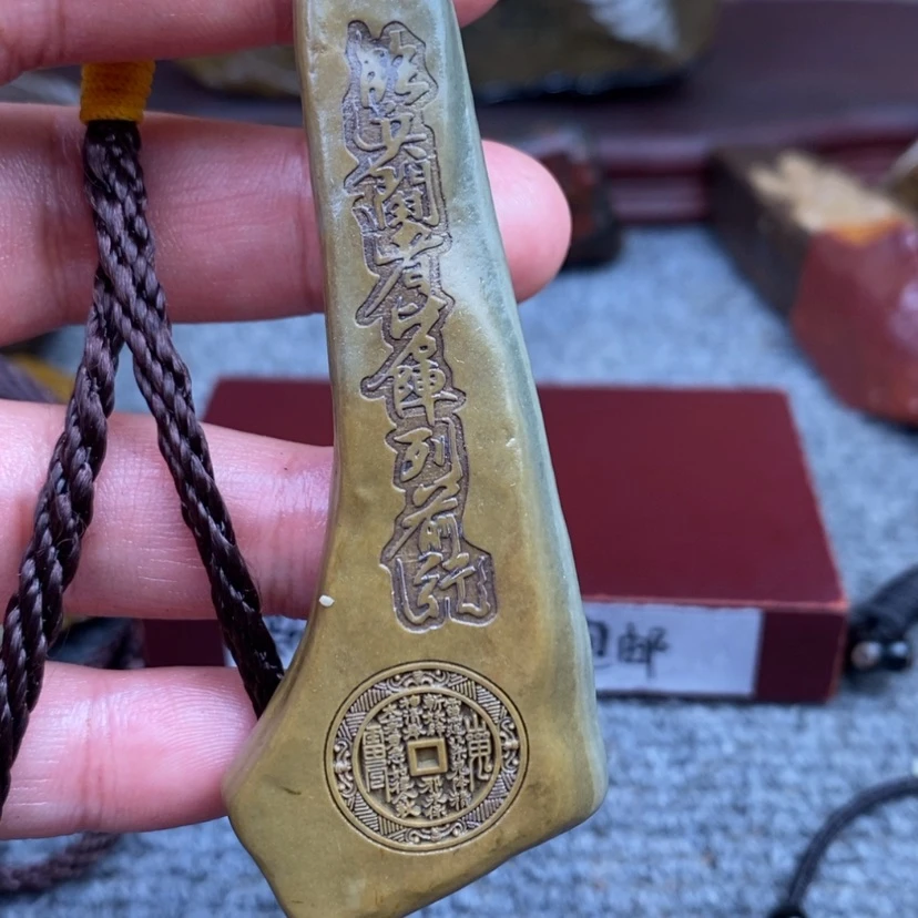 【闪购商品】原石雕刻手把件