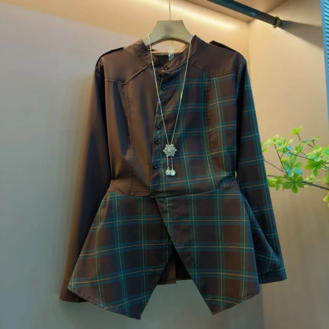 秋季欧洲站新款圆领不规则格纹拼接百搭减龄上衣（衣长66左右）