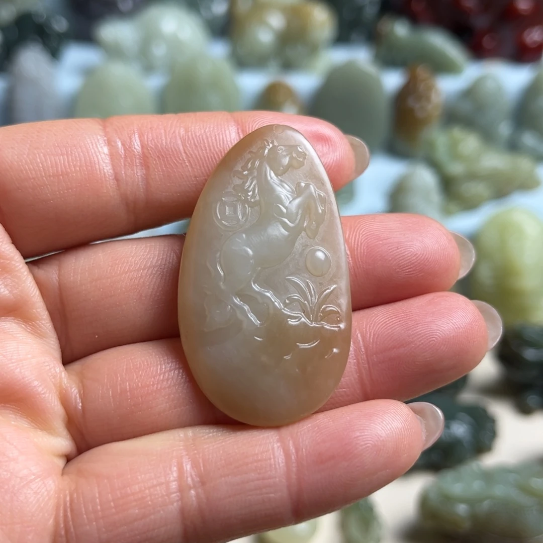 和田玉未镶嵌挂件