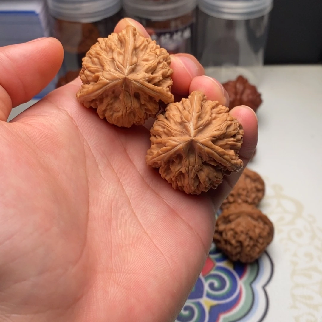 文玩核桃把件39全品御龙三棱