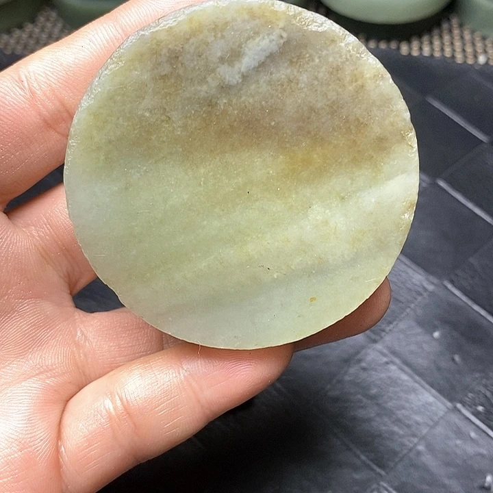 和田玉毛料未镶嵌