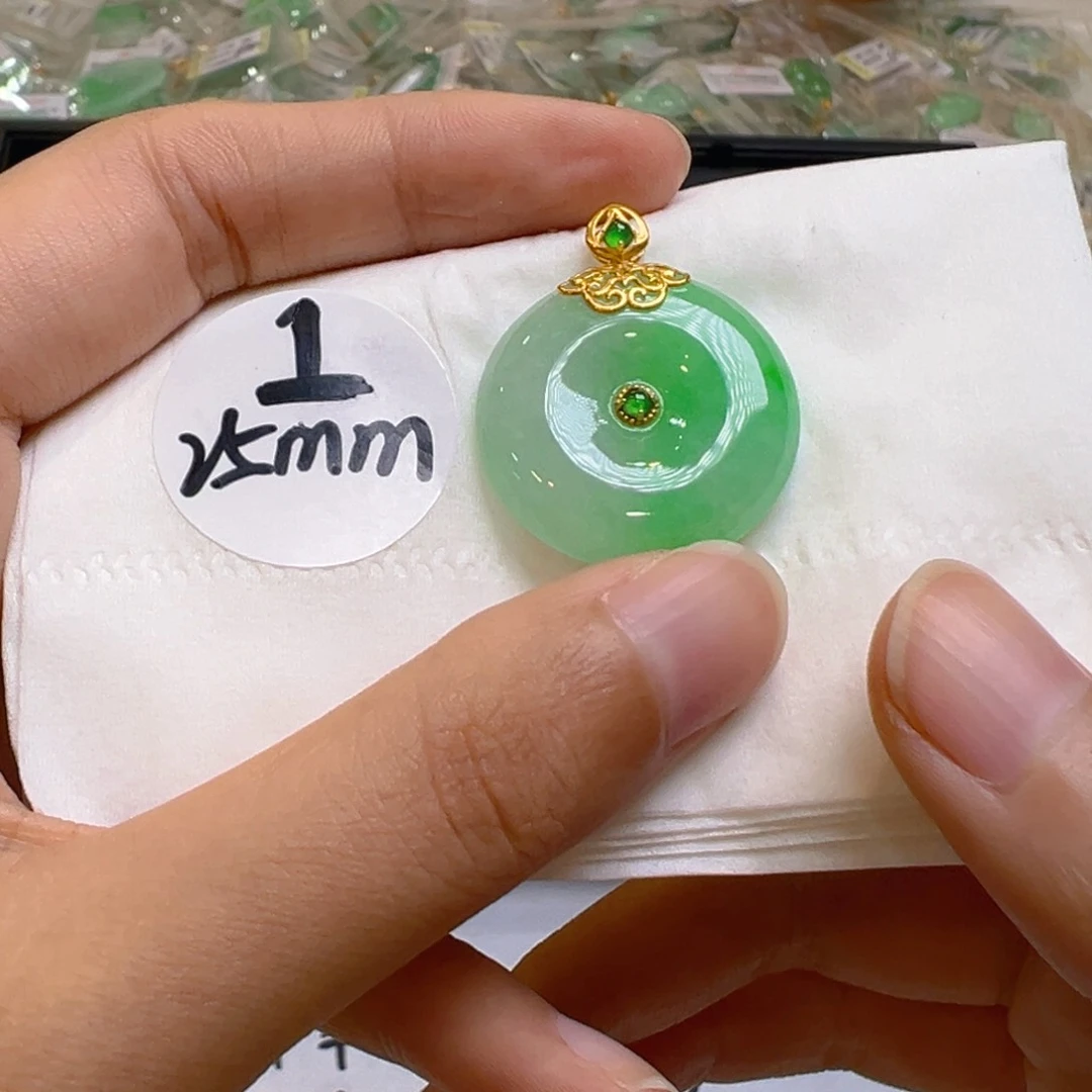 翡翠18K金镶嵌吊坠(不含链)