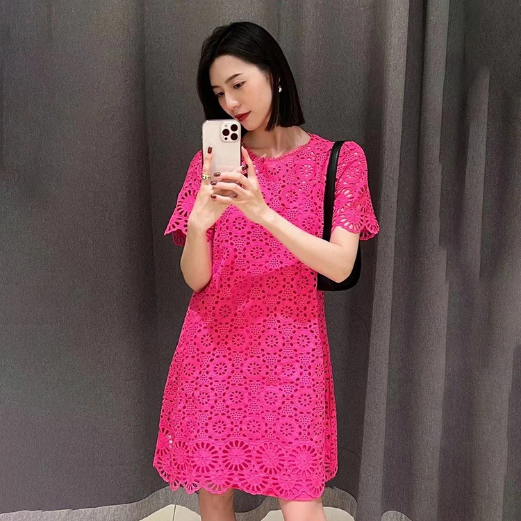 欧洲站2025新款海边度假蕾丝温柔风镂空连衣裙仙女气质f661