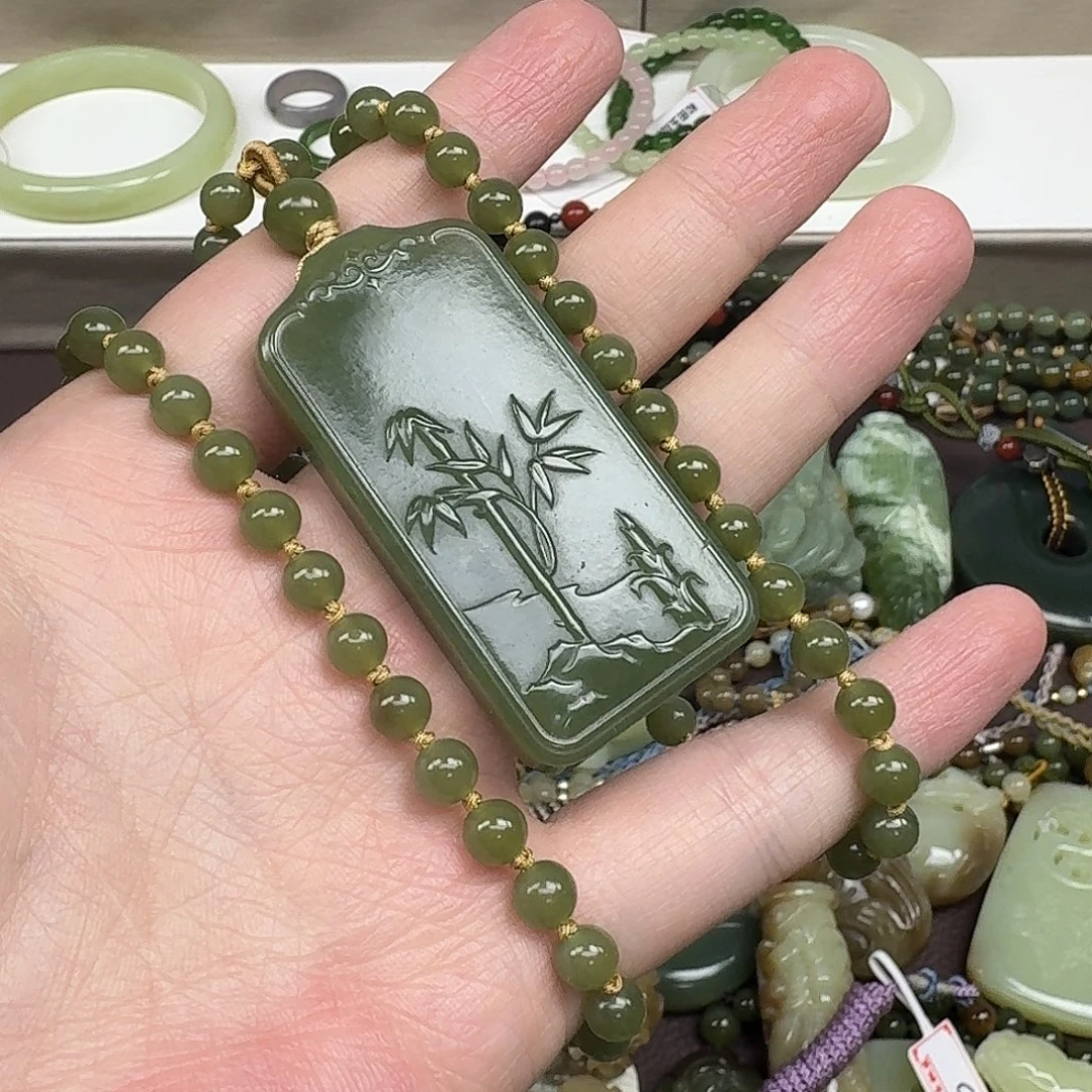 和田玉未镶嵌颈饰析木绿竹牌吊坠