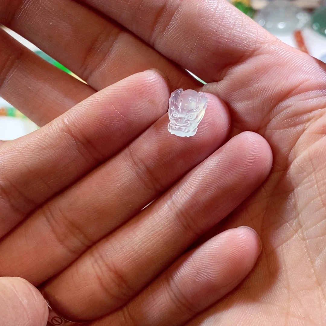 翡翠未镶嵌颈饰缅甸天然翡翠龙头