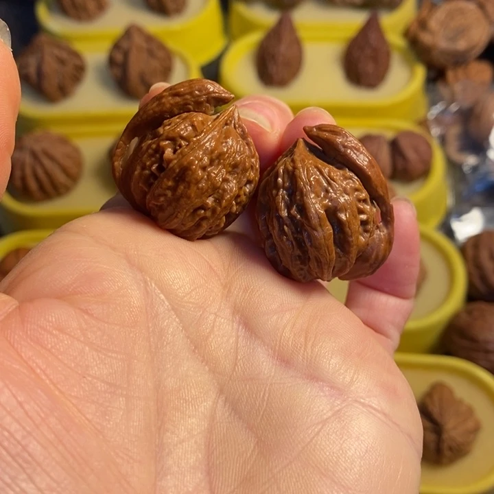 把件文玩核桃犀牛角