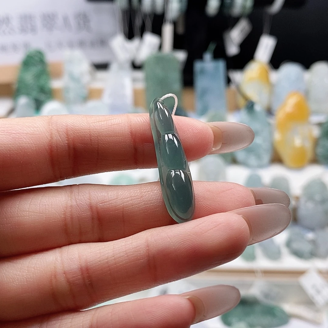 翡翠未镶嵌颈饰666