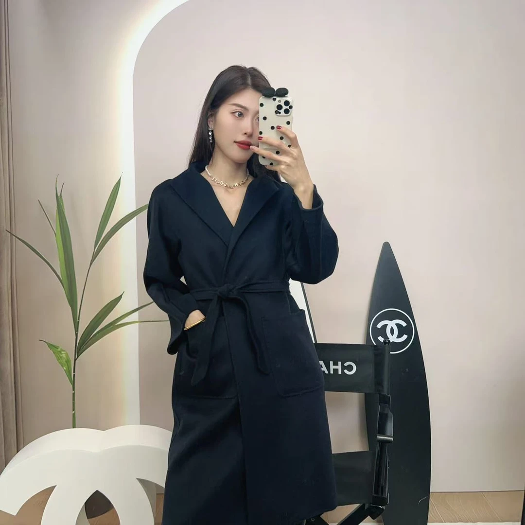 95新 MaxMara 麦殿/羊绒长款大衣深蓝色150/76A/241009JCHYQ02