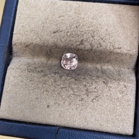 定制尖晶石裸石未镶嵌1.59克拉