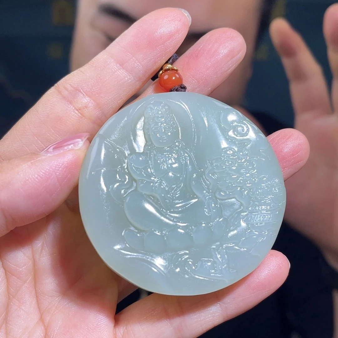 和田玉未镶嵌颈饰多样性发一件