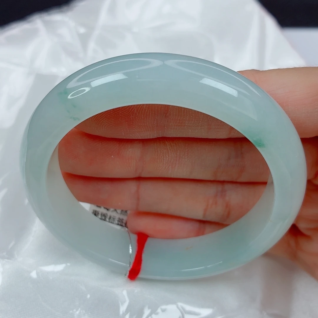 翡翠未镶嵌手镯54.7正圈，胶润质地细腻，030