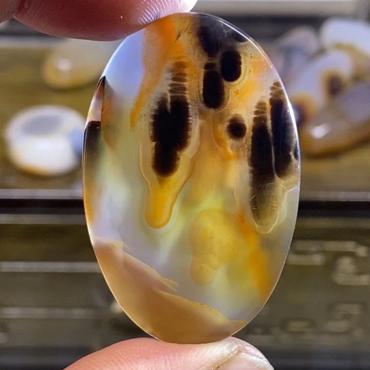 未镶嵌颈饰玛瑙/玉髓