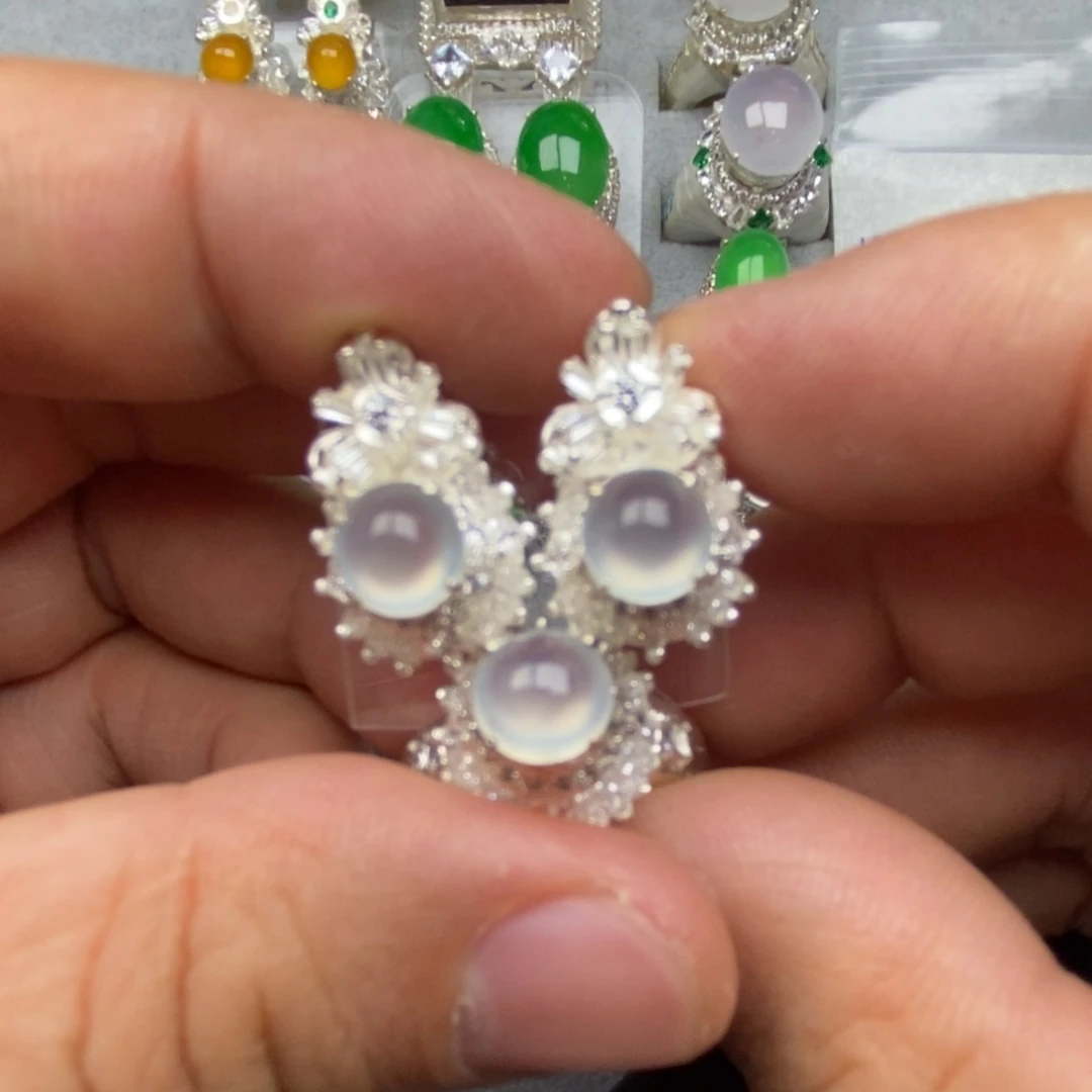 未镶嵌定制翡翠白冰