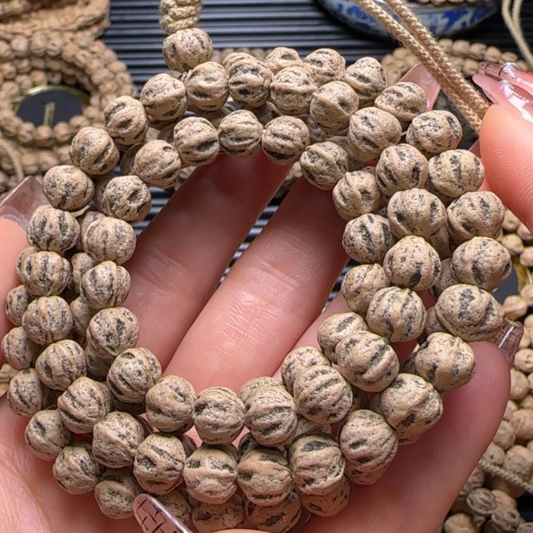 【闪购商品】柏香籽/百香籽吊坠E****m