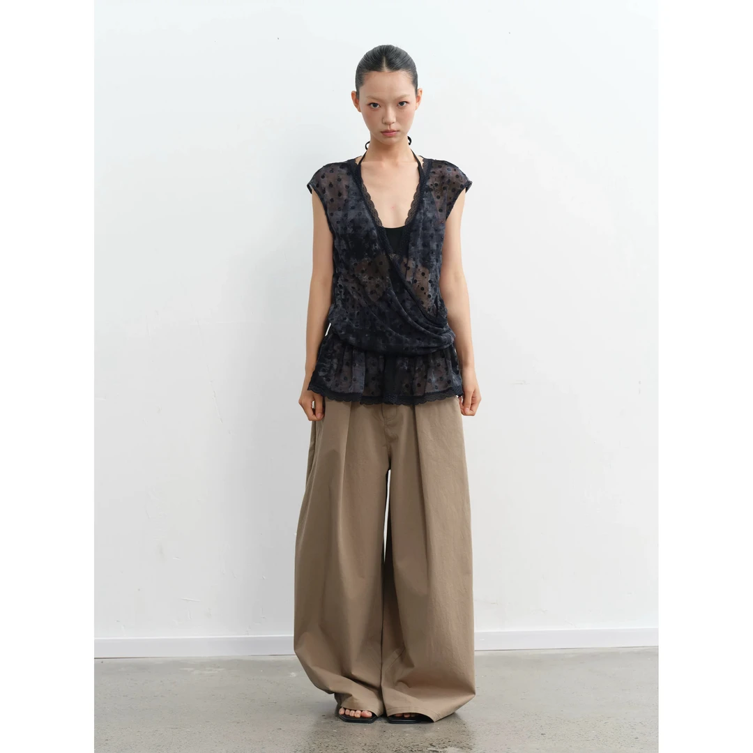 LINY LIBERTY  25SS  复古设计感蕾丝拼接V领T恤W16258996