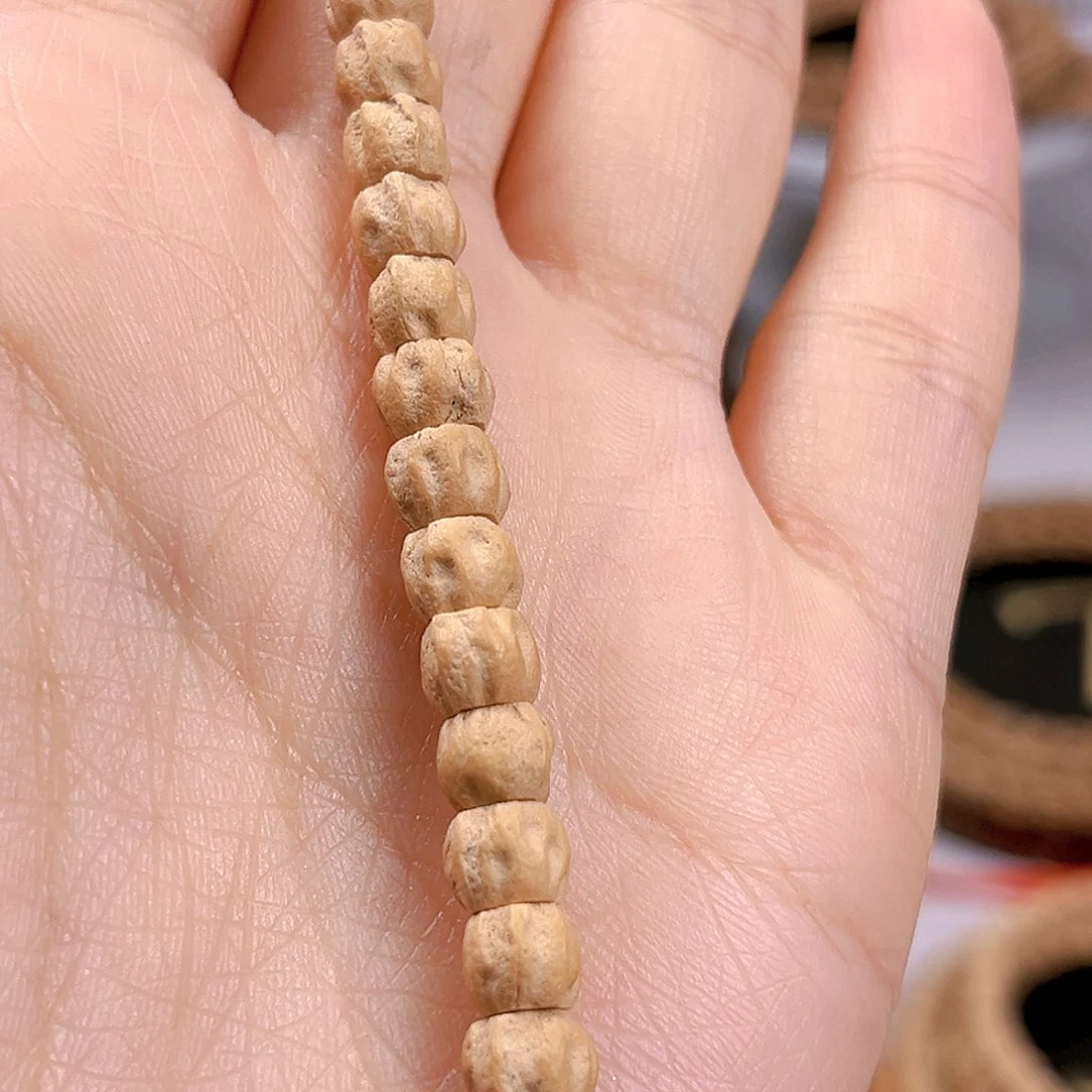 柏香籽/百香籽吊坠W****.