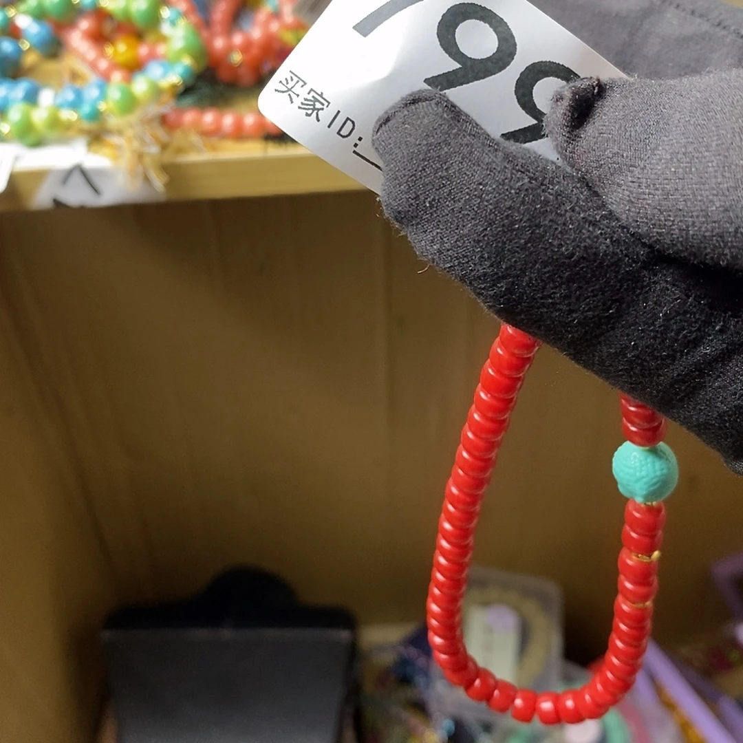 谷***抖Dfghhjjjjjurrfbb799